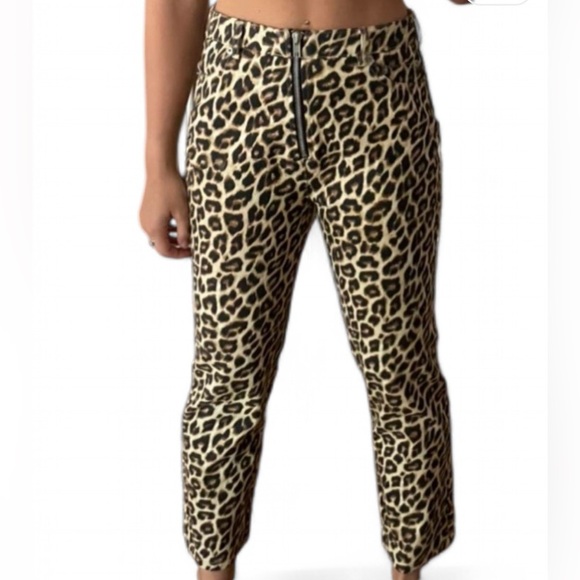 Forever 21 animal print zipper front straight leg jeans NWT - Picture 2 of 5